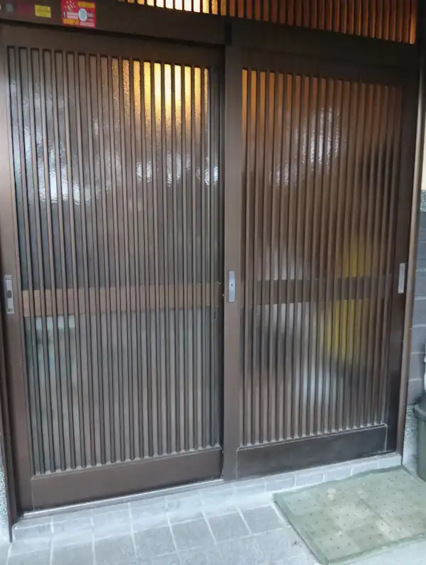 20260623_福岡県嘉麻市_建物カギ開け_施工画像_1
